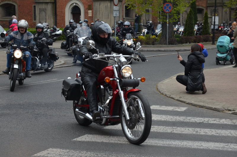 Poświęcone zaryczały (zdjęcia)