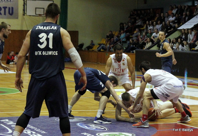 Koniec rywalizacji pod koszami (zdjęcia)