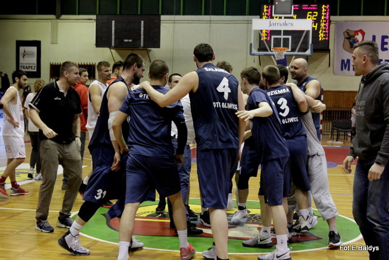 Koniec rywalizacji pod koszami (zdjęcia)