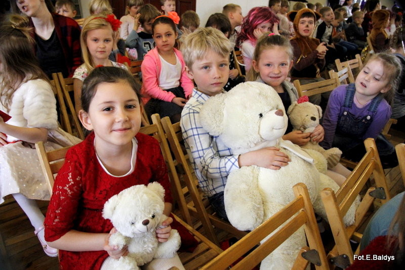 XV Festiwal Piosenki w PM 13 (zdjęcia)