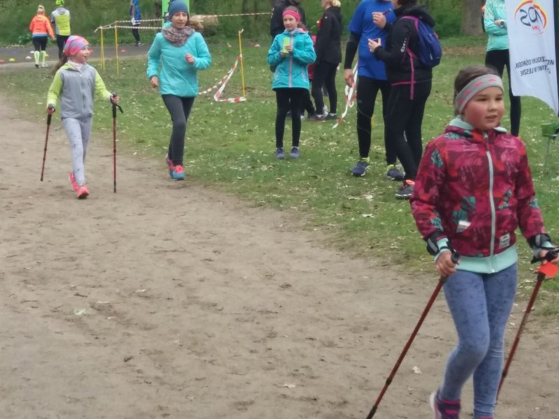 Biegli i szli promując transplantację (zdjęcia)