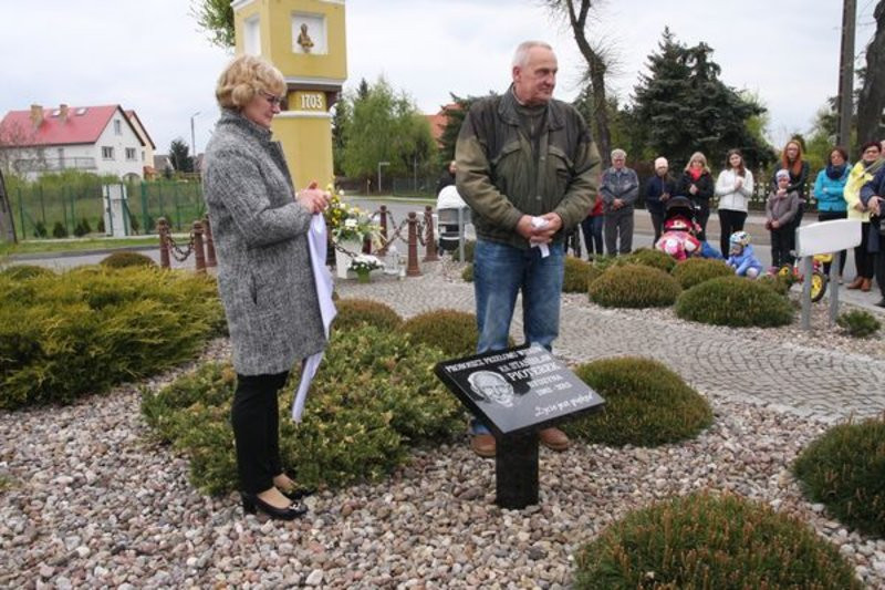 Rondo imienia wielkiego społecznika (zdjęcia)