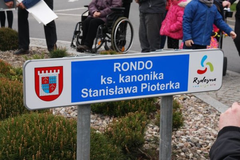 Rondo imienia wielkiego społecznika (zdjęcia)