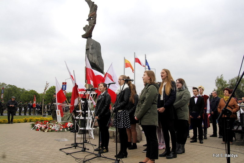 Święto Konstytucji 3 Maja w Lesznie (zdjęcia)