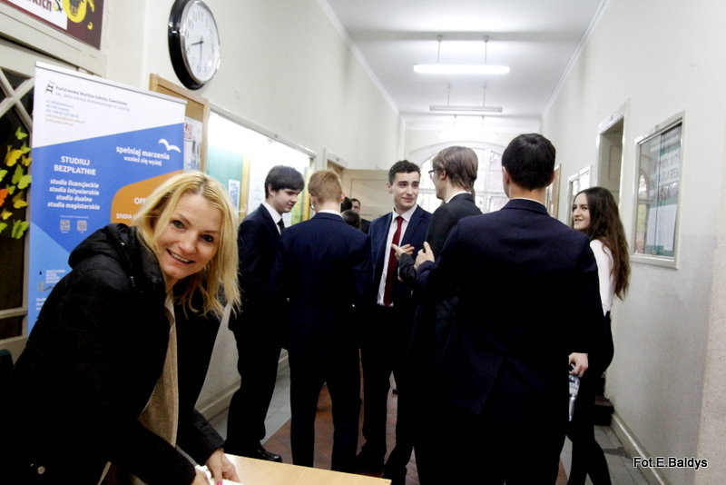 Maturzyści piszą język polski  (zdjęcia)