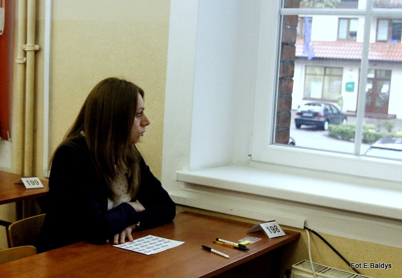 Maturzyści piszą język polski  (zdjęcia)