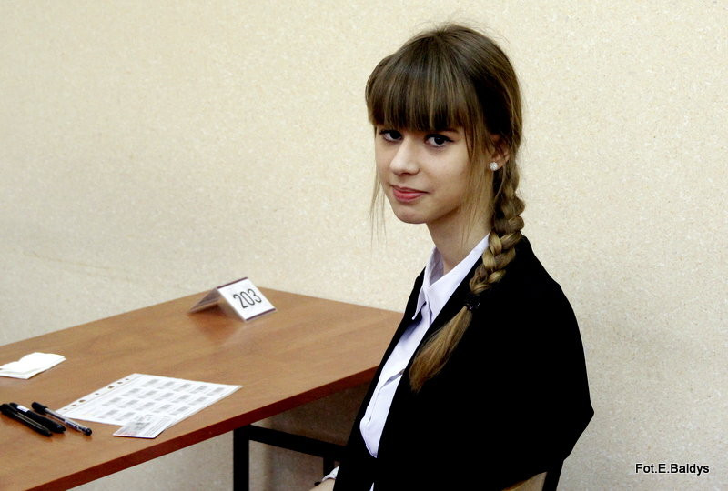 Maturzyści piszą język polski  (zdjęcia)