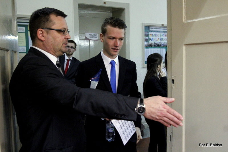 Maturzyści piszą język polski  (zdjęcia)