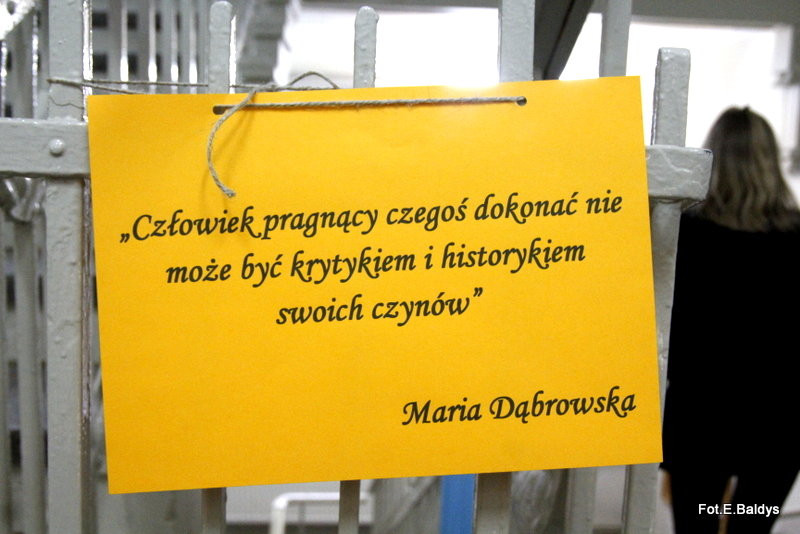 Maturzyści piszą język polski  (zdjęcia)