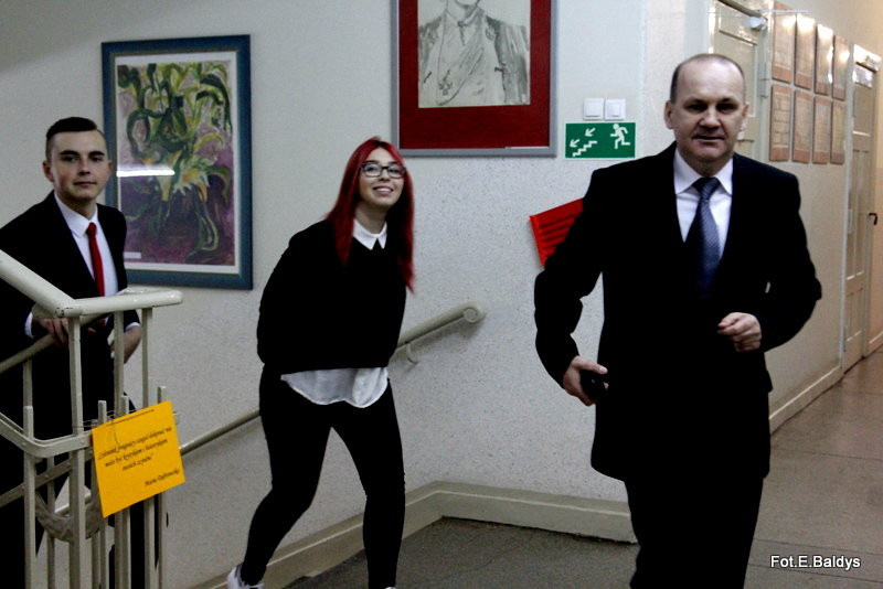 Maturzyści piszą język polski  (zdjęcia)