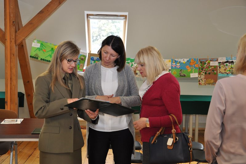 Las domem zwierząt (zdjęcia)