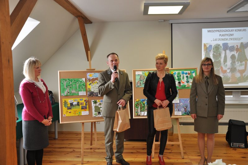 Las domem zwierząt (zdjęcia)