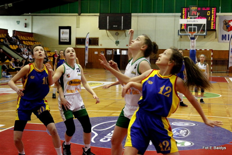 Efektowne otwarcie (zdjęcia)