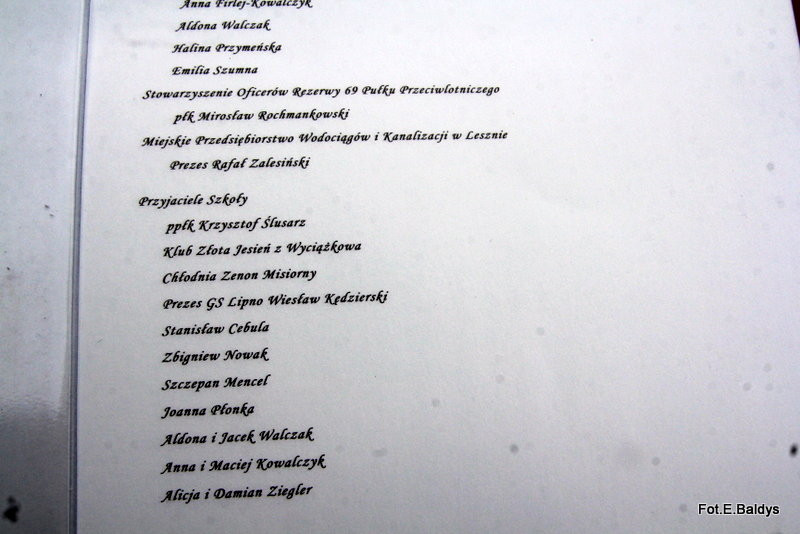 Sztandar dla Szkoły Podstawowej w Goniembicach (zdjęcia)