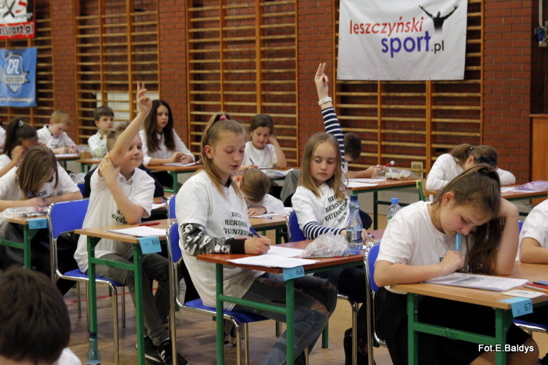 Matematyczny rekord w SP 13 (zdjęcia i film)