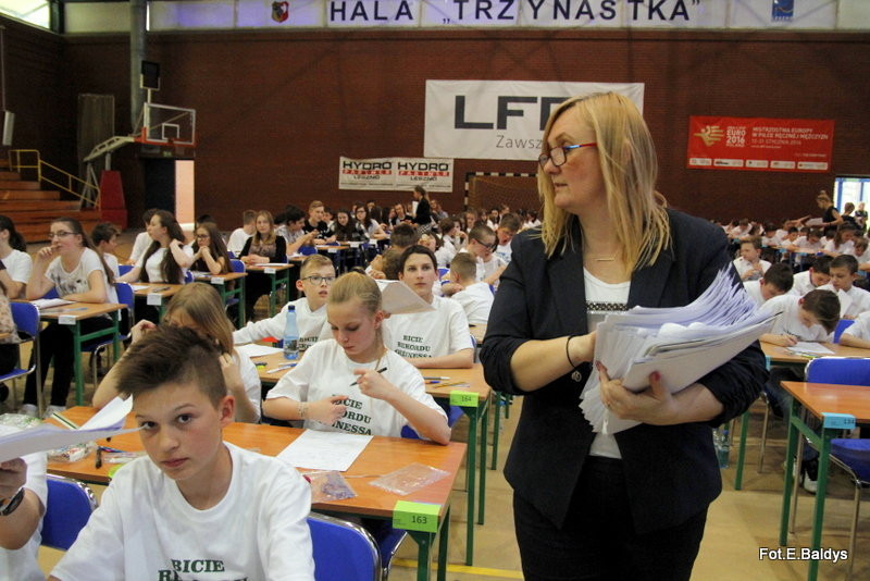 Matematyczny rekord w SP 13 (zdjęcia i film)