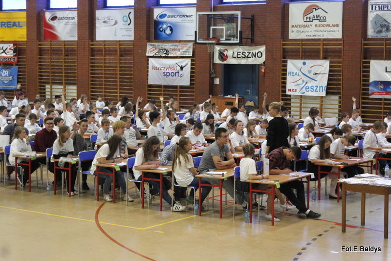 Matematyczny rekord w SP 13 (zdjęcia i film)