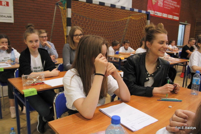 Matematyczny rekord w SP 13 (zdjęcia i film)