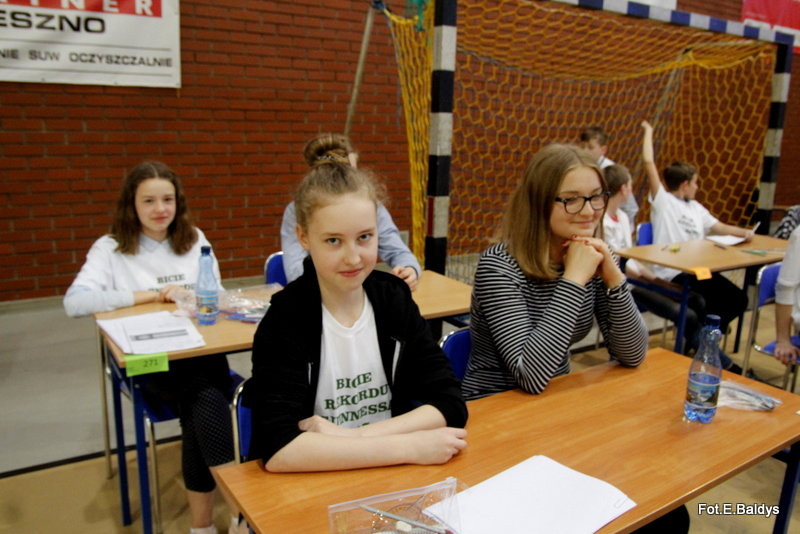 Matematyczny rekord w SP 13 (zdjęcia i film)