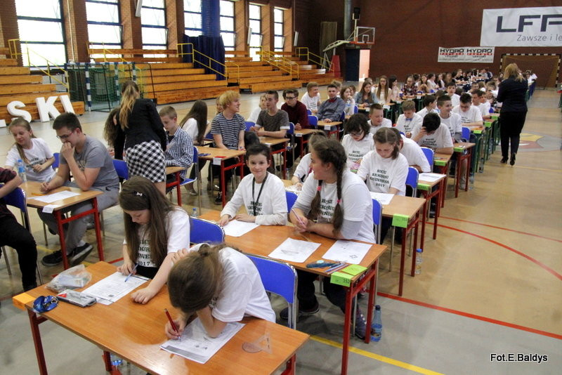 Matematyczny rekord w SP 13 (zdjęcia i film)