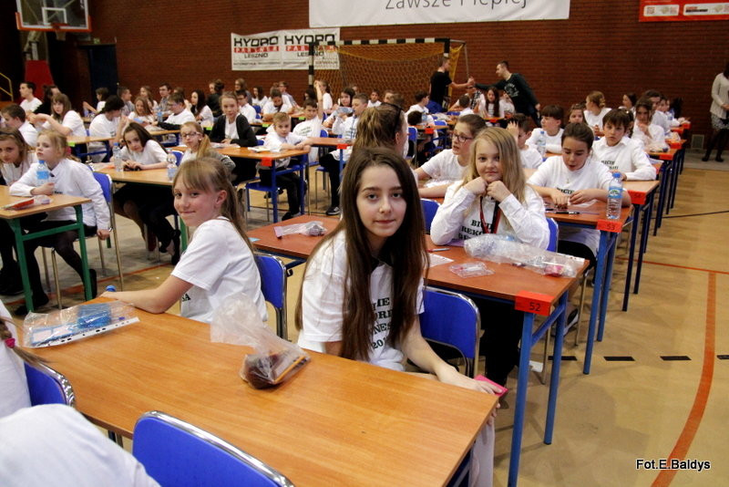 Matematyczny rekord w SP 13 (zdjęcia i film)