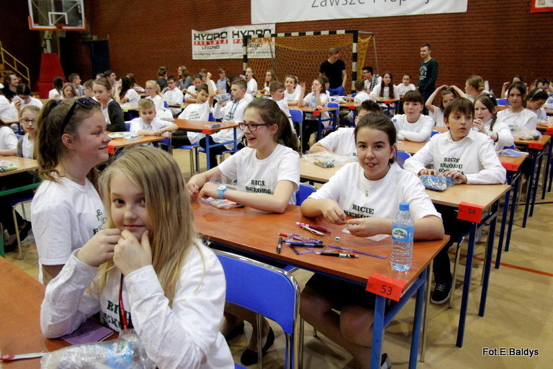 Matematyczny rekord w SP 13 (zdjęcia i film)