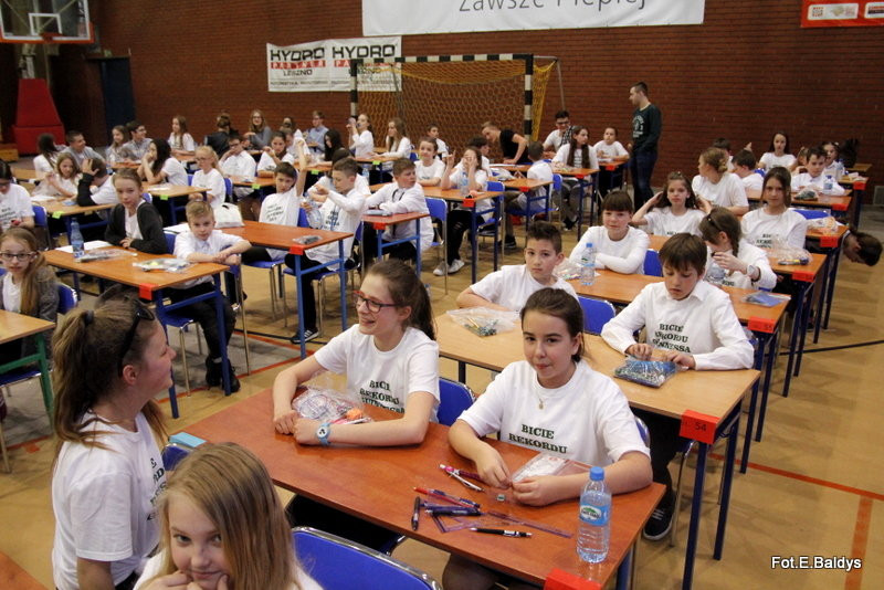 Matematyczny rekord w SP 13 (zdjęcia i film)