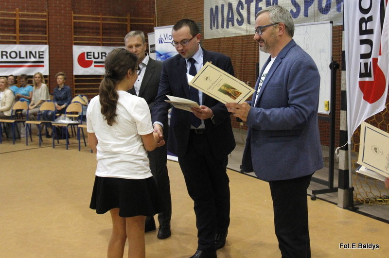 Matematyczny rekord w SP 13 (zdjęcia i film)