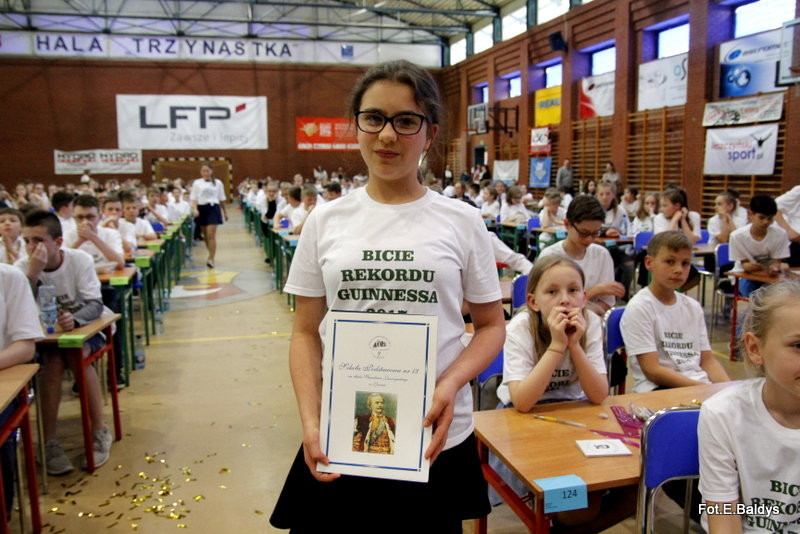 Matematyczny rekord w SP 13 (zdjęcia i film)