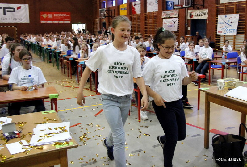 Matematyczny rekord w SP 13 (zdjęcia i film)