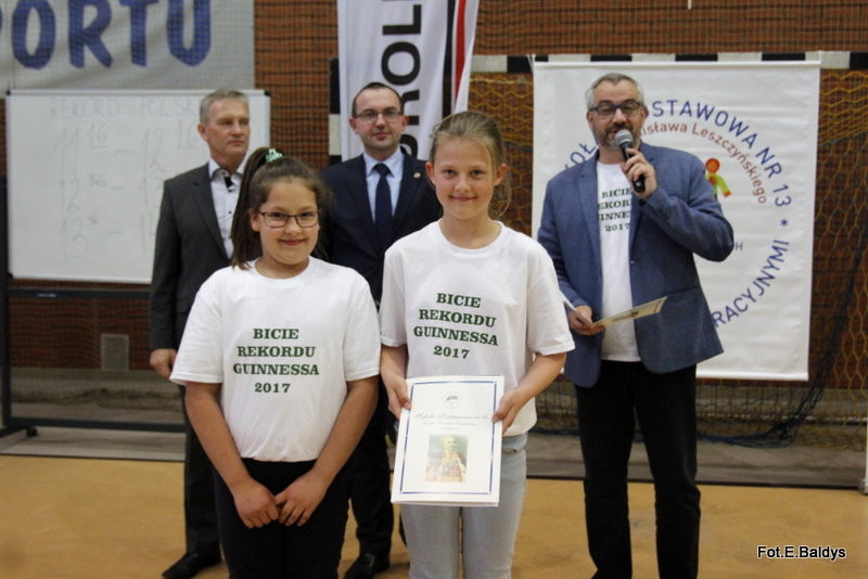 Matematyczny rekord w SP 13 (zdjęcia i film)