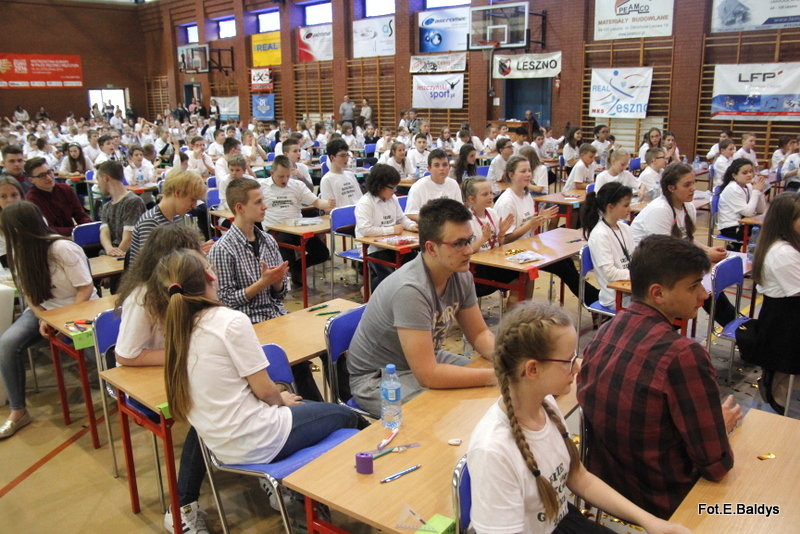 Matematyczny rekord w SP 13 (zdjęcia i film)