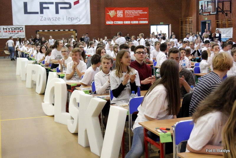 Matematyczny rekord w SP 13 (zdjęcia i film)