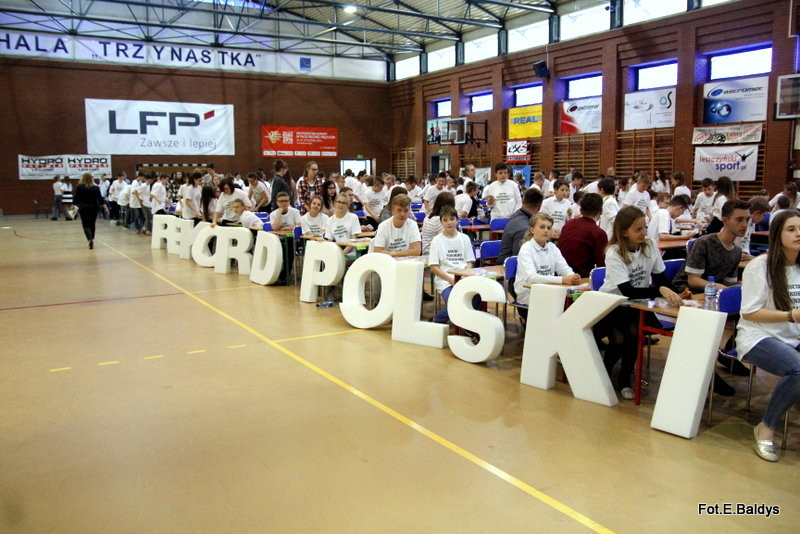 Matematyczny rekord w SP 13 (zdjęcia i film)