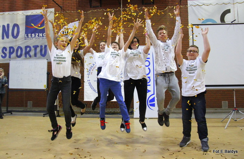 Matematyczny rekord w SP 13 (zdjęcia i film)