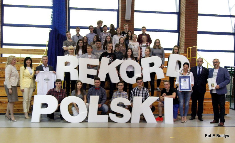 Matematyczny rekord w SP 13 (zdjęcia i film)