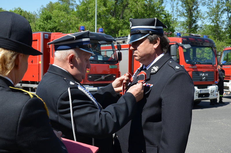 Wyróżnienia i awanse leszczyńskich strażaków (zdjęcia)