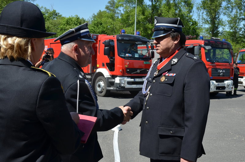 Wyróżnienia i awanse leszczyńskich strażaków (zdjęcia)