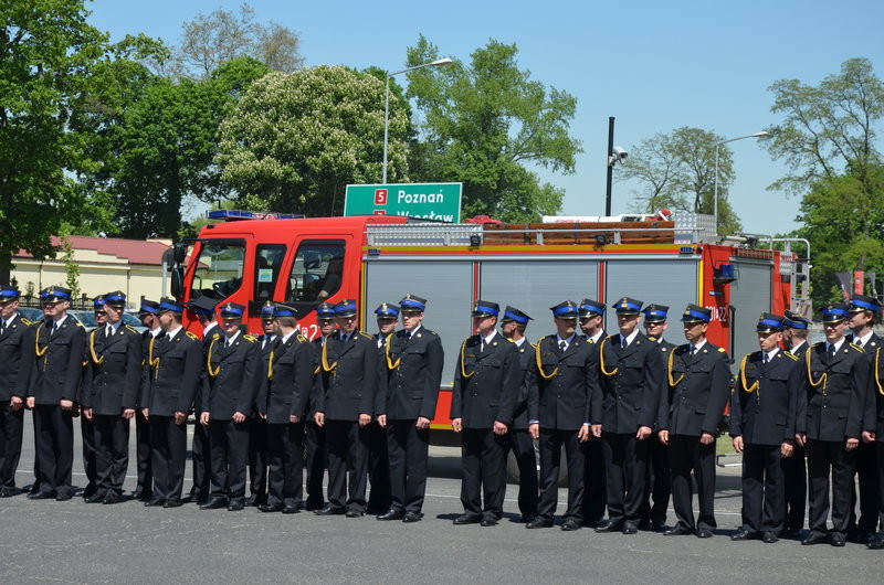 Wyróżnienia i awanse leszczyńskich strażaków (zdjęcia)