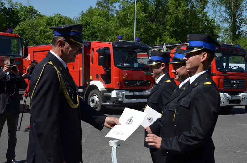 Wyróżnienia i awanse leszczyńskich strażaków (zdjęcia)