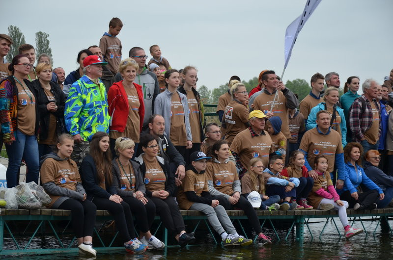 Dwa kontenery śmieci zebrano w Boszkowie (zdjęcia)