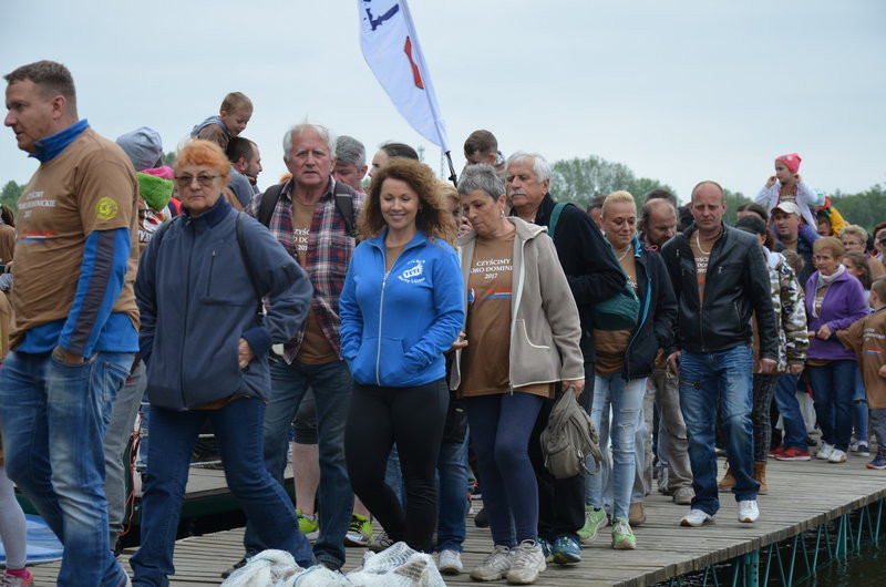 Dwa kontenery śmieci zebrano w Boszkowie (zdjęcia)