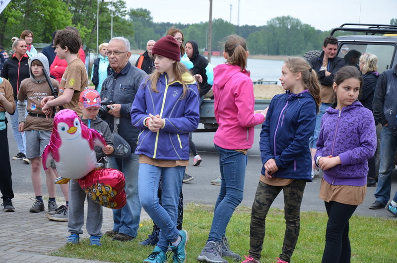 Dwa kontenery śmieci zebrano w Boszkowie (zdjęcia)
