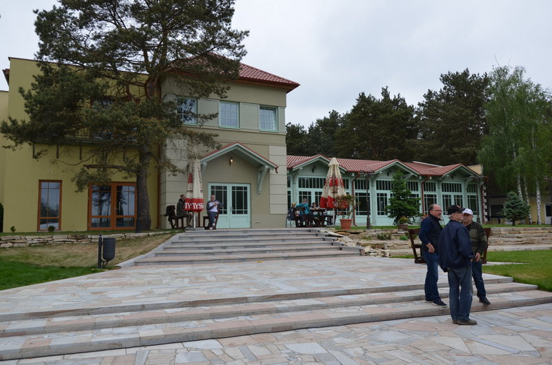 Dwa kontenery śmieci zebrano w Boszkowie (zdjęcia)