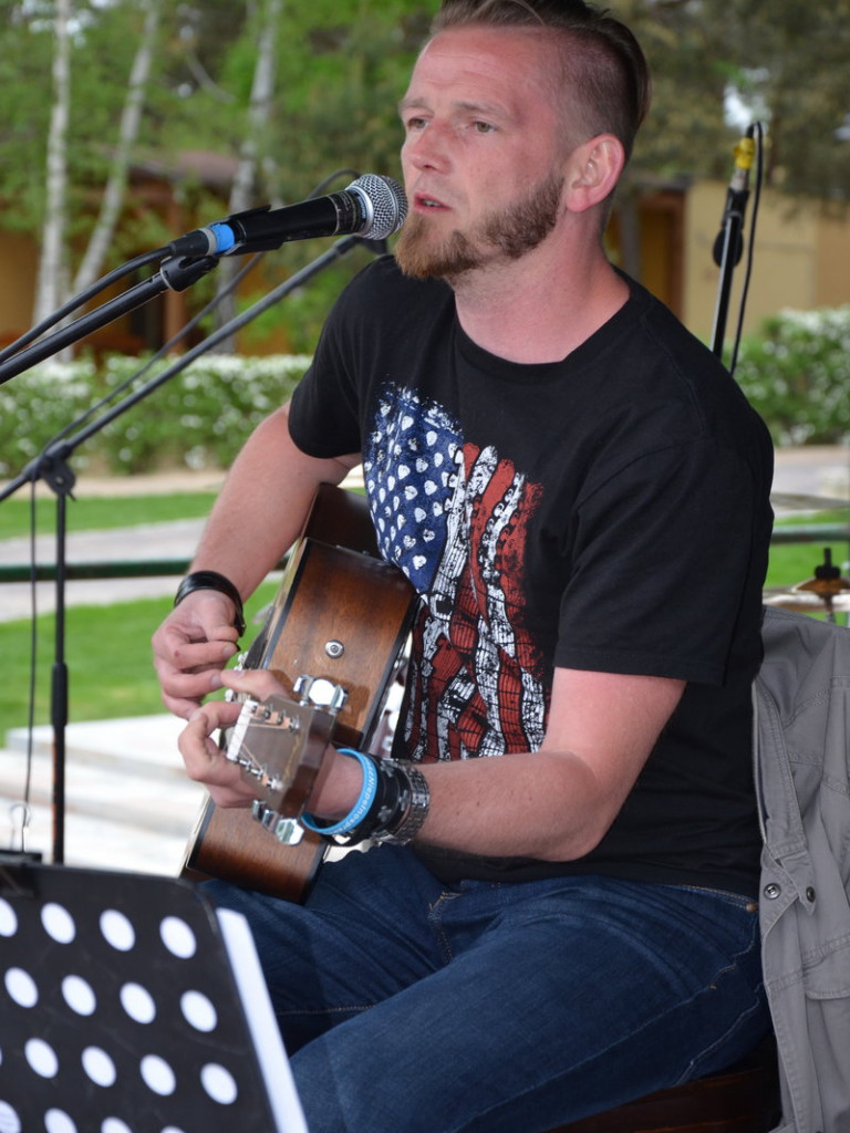 Dwa kontenery śmieci zebrano w Boszkowie (zdjęcia)