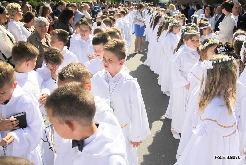 Przystąpili do I Komunii Świętej (zdjęcia)