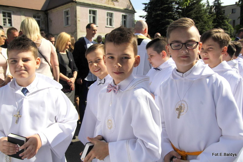 Przystąpili do I Komunii Świętej (zdjęcia)