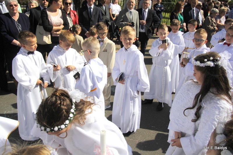 Przystąpili do I Komunii Świętej (zdjęcia)