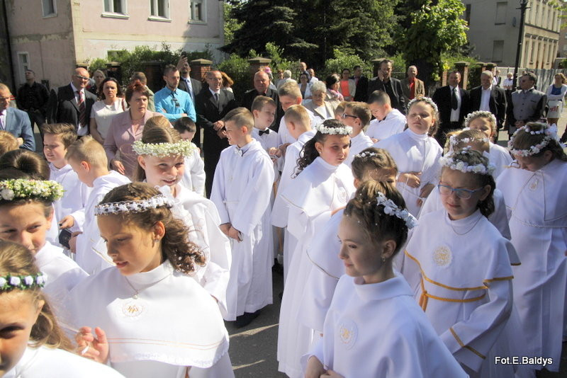 Przystąpili do I Komunii Świętej (zdjęcia)