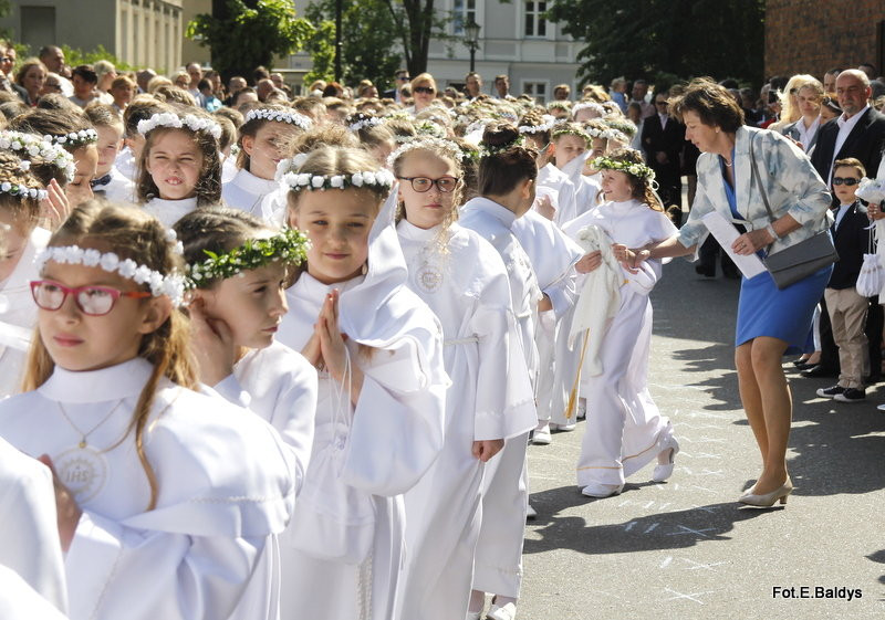 Przystąpili do I Komunii Świętej (zdjęcia)